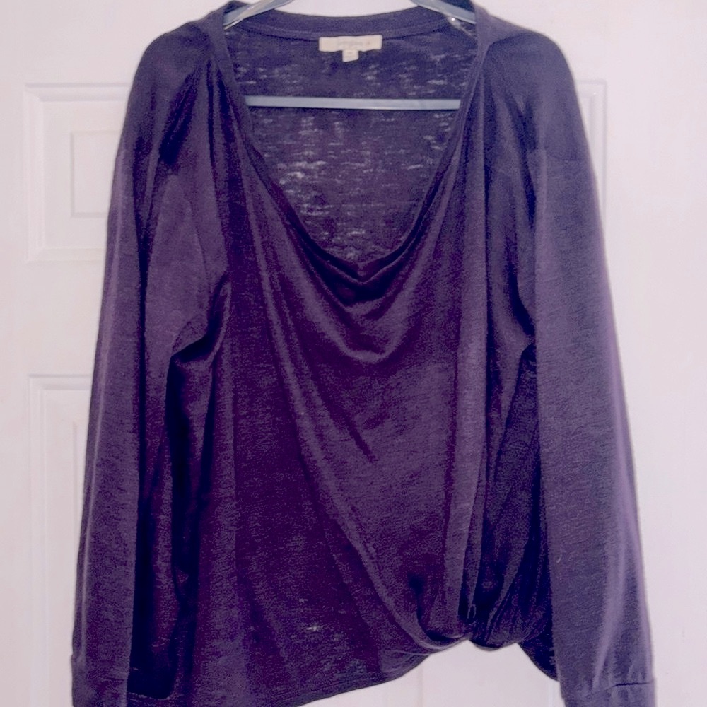 Umgee woman’s purple Lt weight sweater size 1x